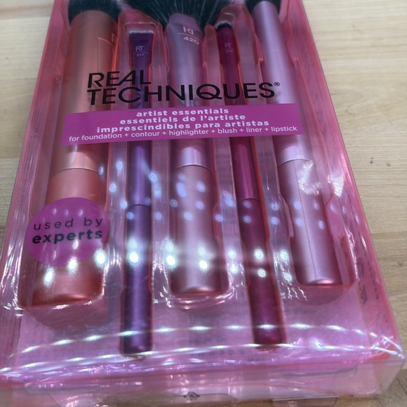 Brand New Real Techniques Artist Make Up Brushes - Picture 4 of 6